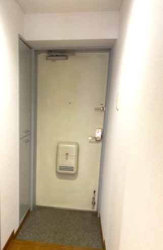 フォルジュ山田の玄関