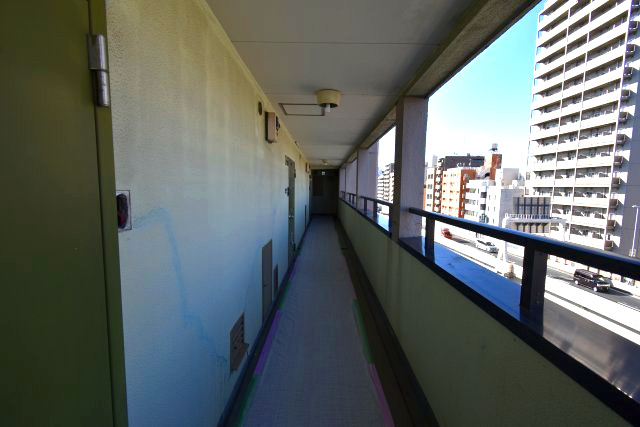 幡ヶ谷ゴールデンマンションのその他共用部分|外廊下です。雨に濡れません。