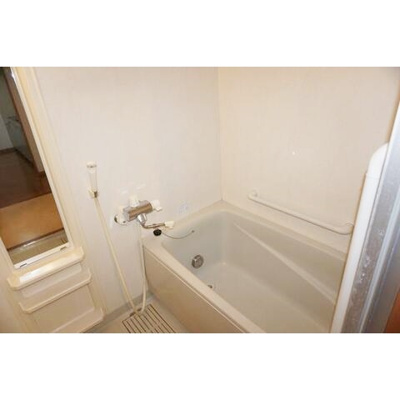 【浴室】 | コーラルリーフ湘南 | 清潔感のあるお風呂です♪