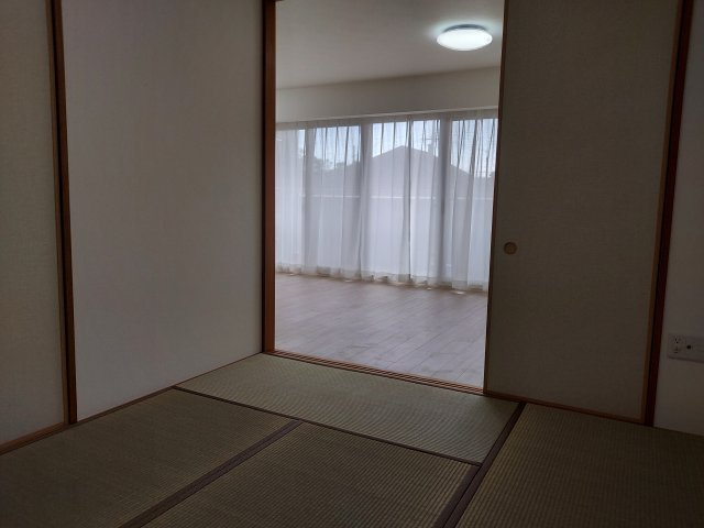 ネバーランド逆瀬川野上の和室|和室約6帖