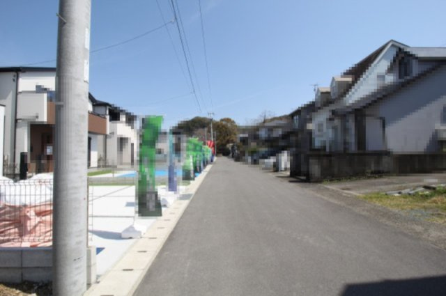瀬戸東町３丁目　新築戸建　1号棟（全3棟）の前面道路含む現地写真|接道　南側　幅5.4ｍ　公道　接面8ｍ