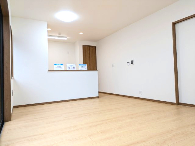 【居間・リビング】 | 大網白里市みずほ台１丁目　中古戸建