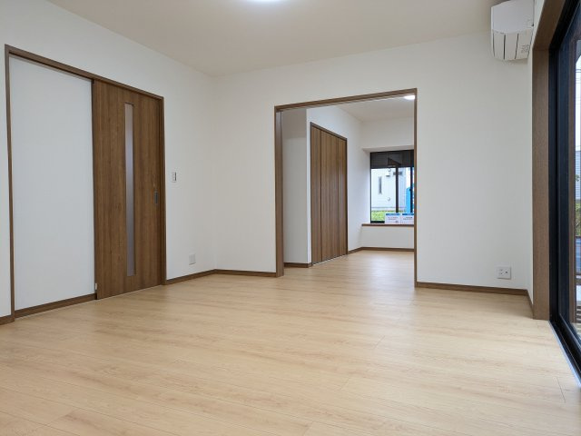 【居間・リビング】 | 大網白里市みずほ台１丁目　中古戸建