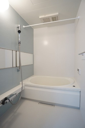 メゾン ド グラン アーブルの浴室|一日の疲れを癒すお風呂は追い焚き機能♪浴室乾燥機付き