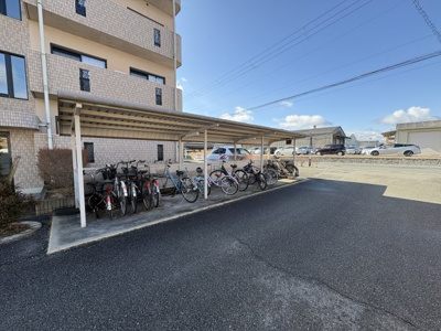 【その他共用部分】 | リバーサイドレジデンスB | 屋根付きの駐輪場もあります！！