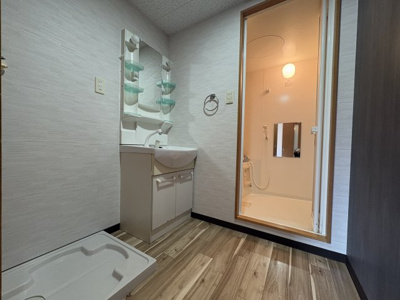 【収納】 | リバーサイドレジデンスB | クローゼット付きで整理整頓しやすいです☆