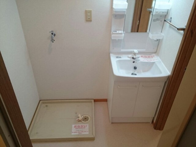 【洗面所】 | レスポワールⅠ | 忙しい朝には欠かせない洗面所です