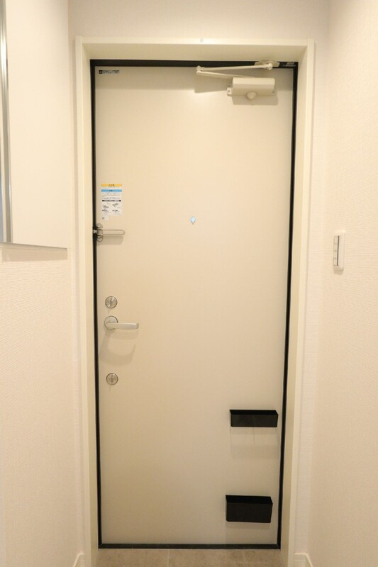 エクセラン南浦和の玄関