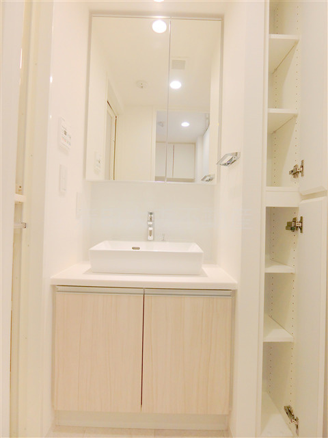 クレストコート池上六丁目の洗面所|洗面所　独立洗面台　室内洗濯機置場