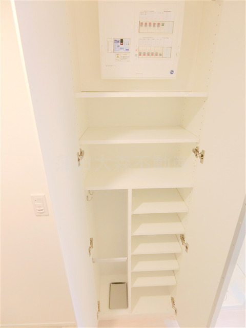 クレストコート池上六丁目の玄関