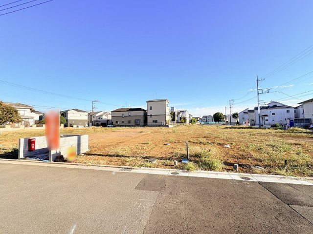 【外観】 | 新座市新堀2丁目　建築条件無売地　全17区画　(保谷店) | 小学校まで徒歩4分　低学年のお子様の登下校も安心。