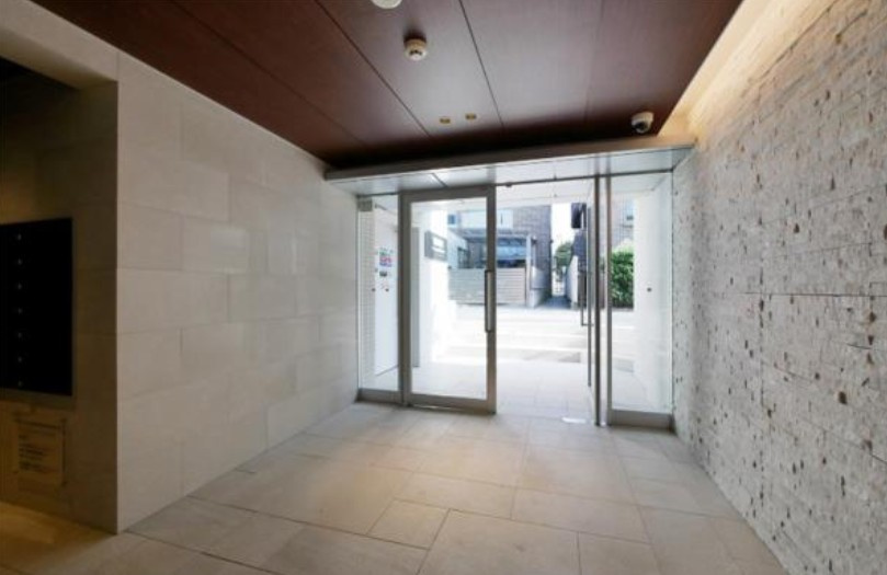 【エントランス】