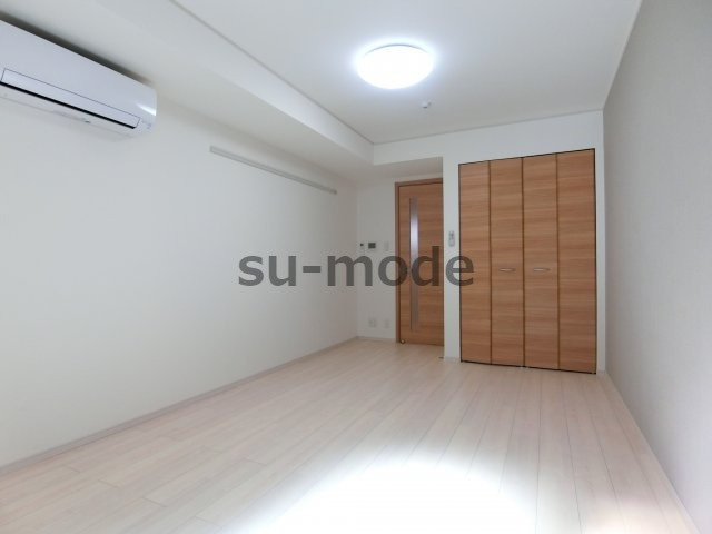 ヴィルヌーブ庄屋の居間・リビング