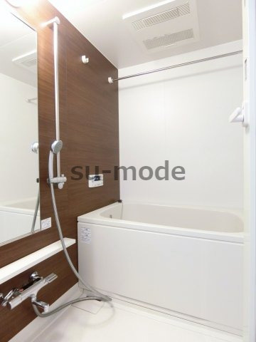 ヴィルヌーブ庄屋の浴室