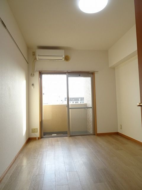 クオーレプロバンス浦安Ⅰ(F-045)の居間・リビング