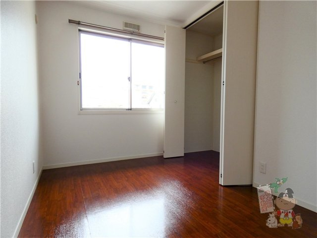 フラッツア西市の洋室