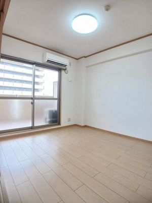 【内装】 | ポルトーネ | 過ごしやすい室内です