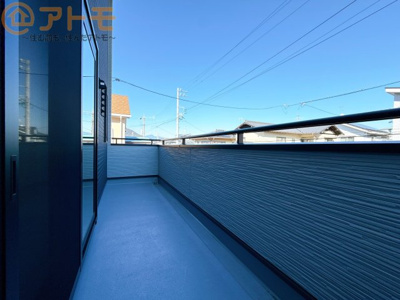 【バルコニー】 | 清水区八坂西町　戸建　2号棟 | 陽当りの良いバルコニーはお洗濯物はもちろんお布団もふかふかになります♪