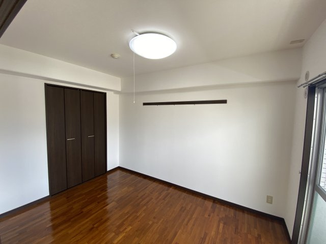 フォレストKの洋室