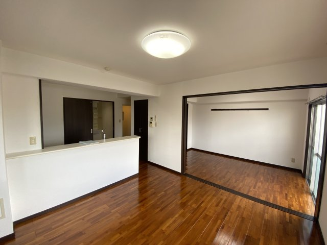 フォレストKの居間・リビング