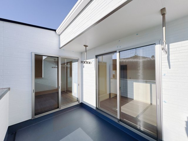 クライン宇都宮市平松第２期の洋室|〇1号棟・2F・6帖洋室1〇
静かな2階にある洋室は、プライベート感たっぷり。
勉強や趣味、仕事に集中できるちょうどいい広さで、自分だけの時間を大切にできます。
※2026年1月撮影