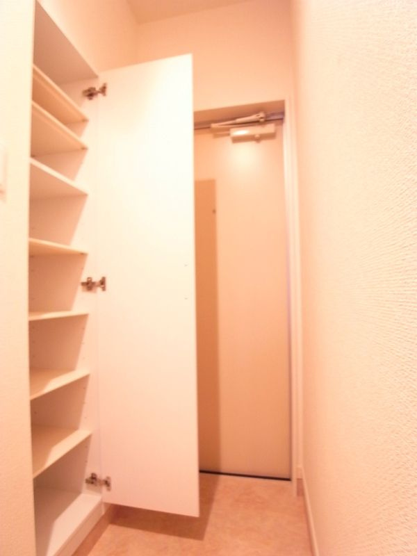 リブリ・加倉の収納