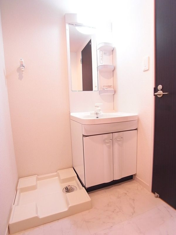 リブリ・加倉の洗面所