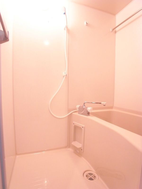 リブリ・加倉の浴室