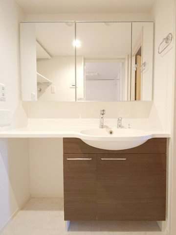 ニューナインの洗面所