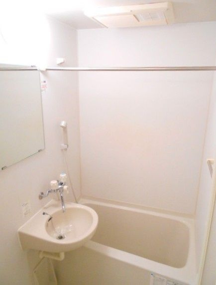 ピノーラの浴室