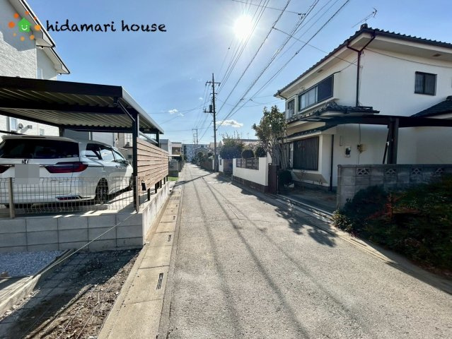 桶川市泉6期　新築戸建　GRACE03の前面道路含む現地写真