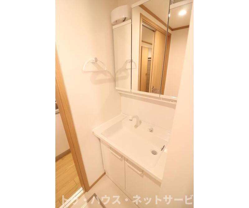 ジュネス東松戸の独立洗面台