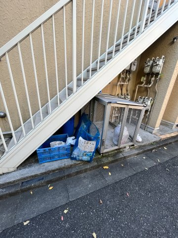 敷地内ゴミ置き場