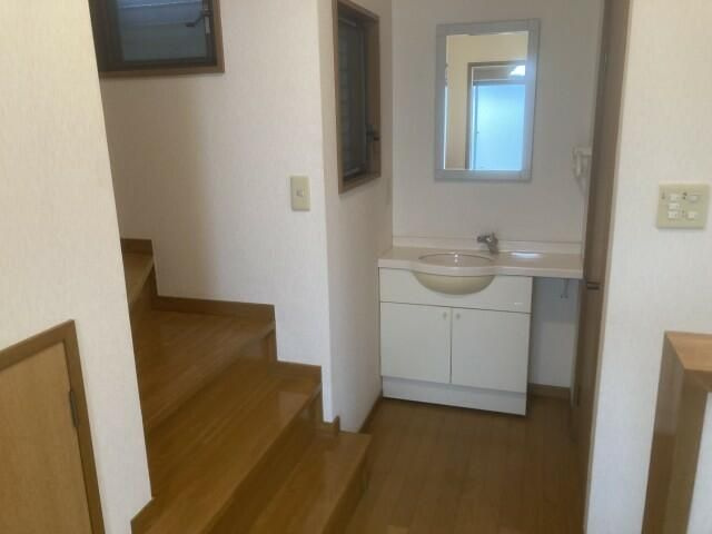 ブリーズ白山の洗面所