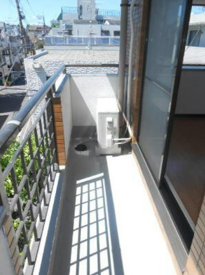 グレイス高円寺のバルコニー