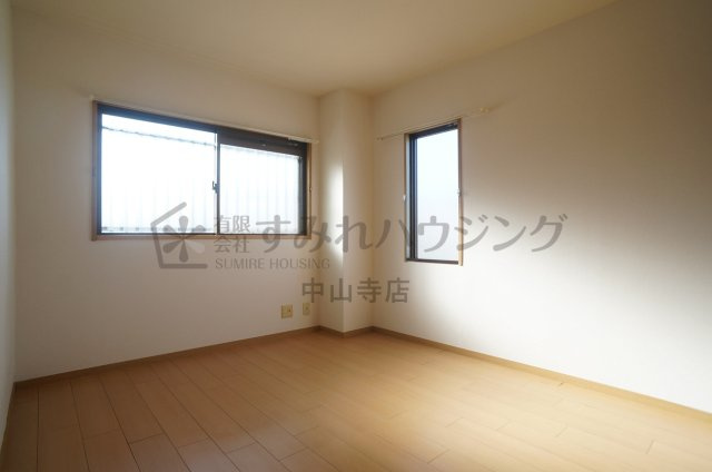 グランドゥール安倉の寝室