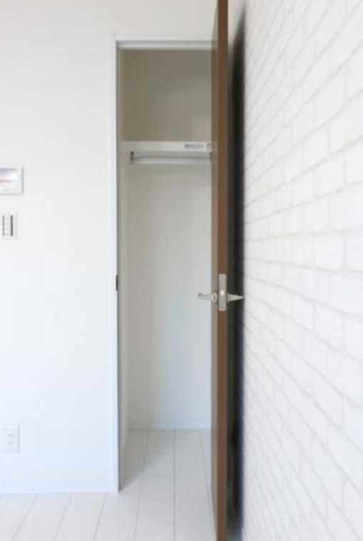 サンシエ祐天寺　ネット無料　浴室乾燥機　オートロックの収納