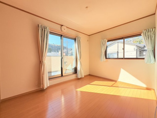 【洋室】 | 衣笠氷室町　戸建
