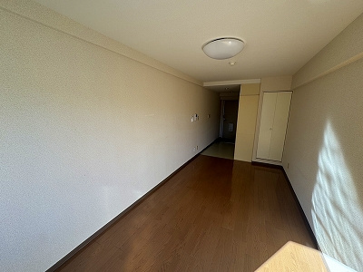 岡藤ビルの居間・リビング