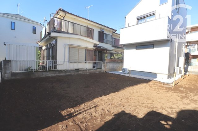 【前面道路含む現地写真】 | 昭島市緑町1丁目　売地 | 幅員4.0ｍ