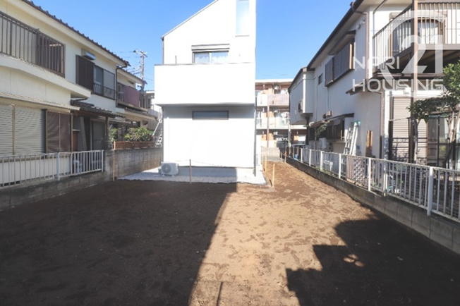 【前面道路含む現地写真】 | 昭島市緑町1丁目　売地 | 前面道路含む現地写真です