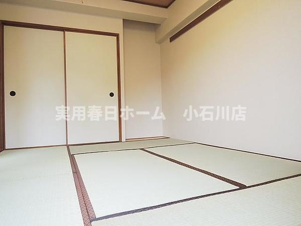 ゆったりくつろげる和室