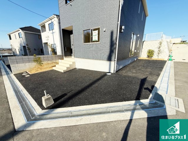 岸和田市門前町　第2期　新築一戸建ての駐車場|2台分の駐車スペース有り！急な来客でも安心です！