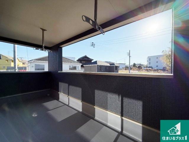 岸和田市門前町　第2期　新築一戸建てのバルコニー|急な雨でも安心のインナーバルコニー！