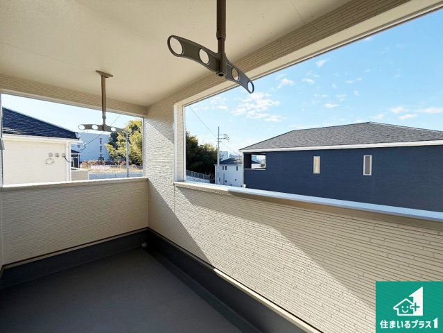 岸和田市門前町　第2期　新築一戸建てのバルコニー|急な雨でも安心のインナーバルコニー！