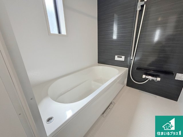 岸和田市門前町　第2期　新築一戸建ての前面道路含む現地写真|周辺は落ち着いた街並みの住宅地！子育てがしやすい住環境です！まだ未完成ですが、現地でしかわからない事もございます。是非一度ご覧ください。