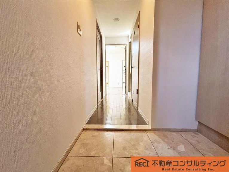 甲南ドルチェ六甲の玄関