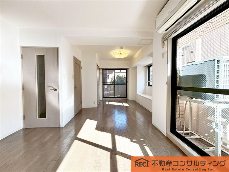 甲南ドルチェ六甲の居間・リビング