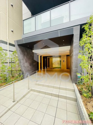 【エントランス】 | esteOeste難波元町
