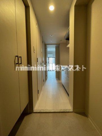 リヴェント難波ウエストの玄関